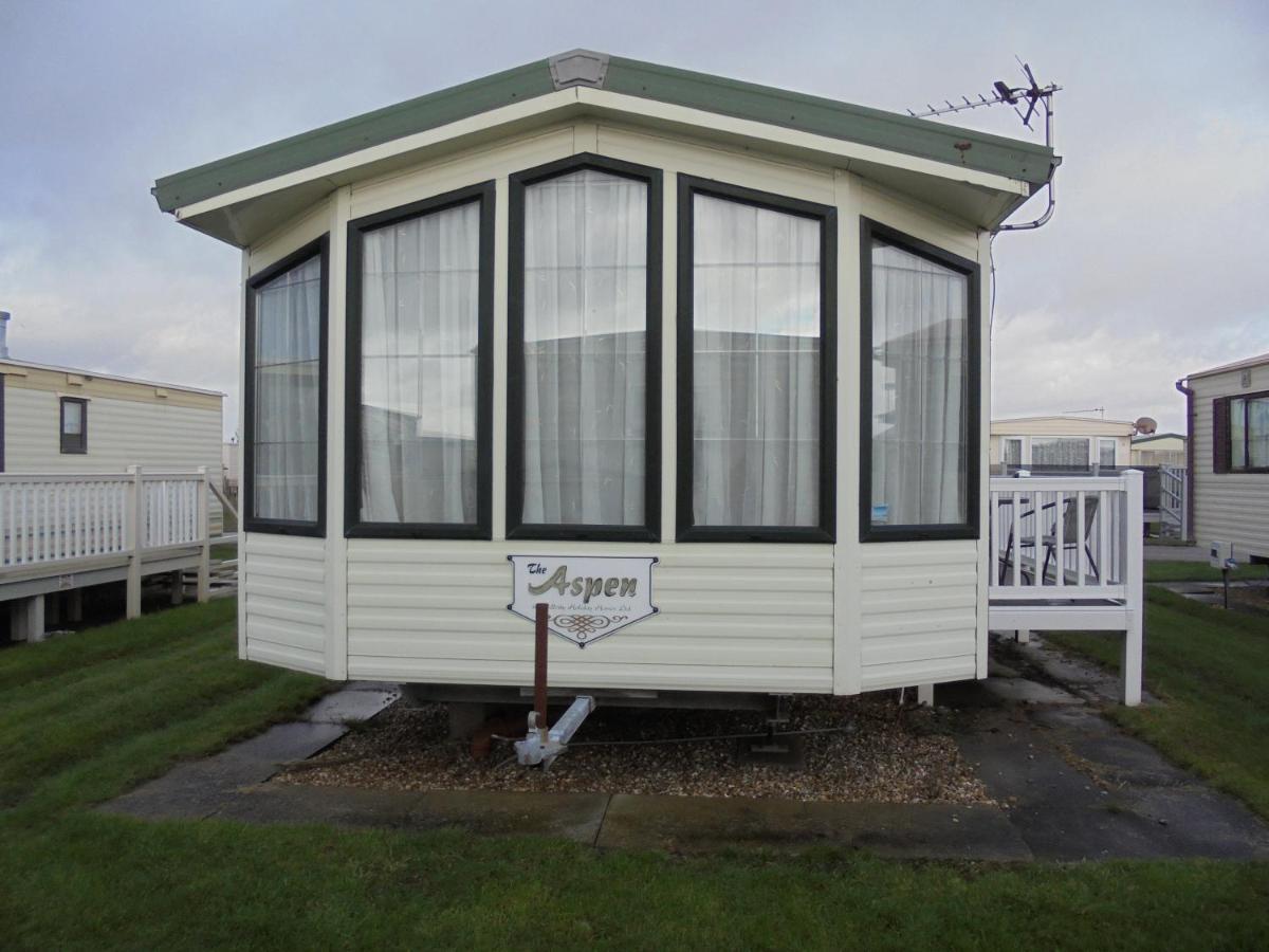 8 Berth Central Heated Golden Palm チャペル・セント・レオナルズ エクステリア 写真