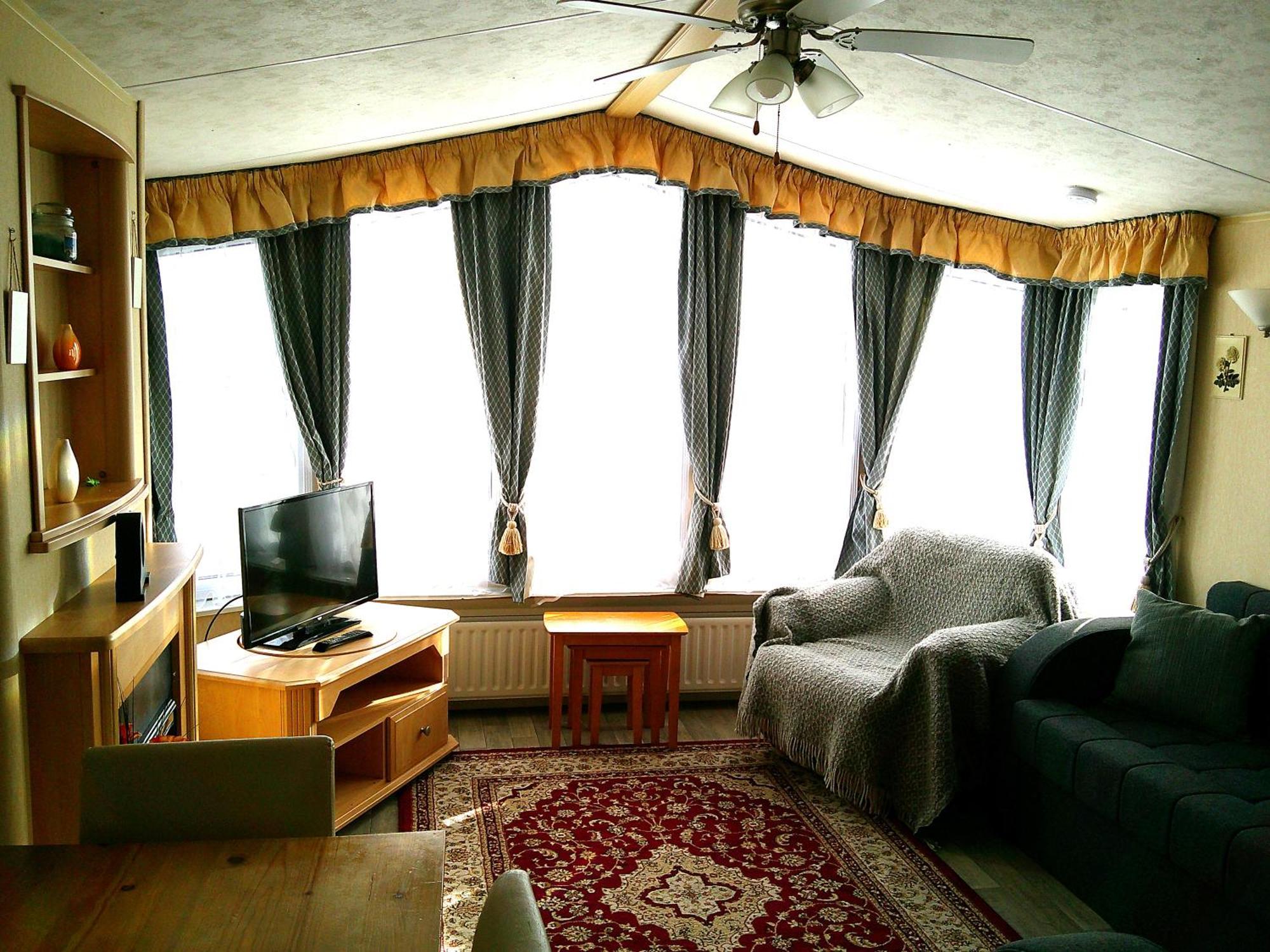 8 Berth Central Heated Golden Palm チャペル・セント・レオナルズ エクステリア 写真
